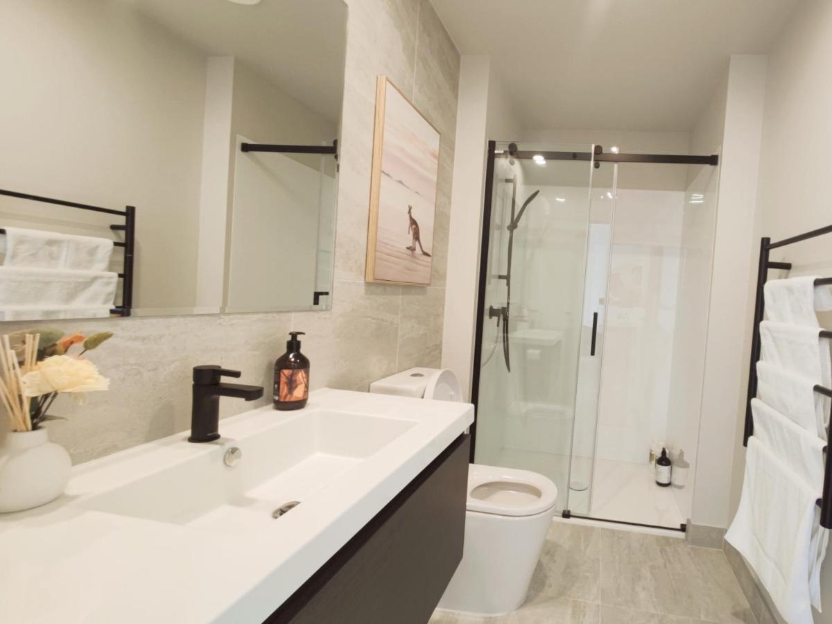Luxurious 2 Bedroom Apartment Free Secure Parking أوكلاند المظهر الخارجي الصورة